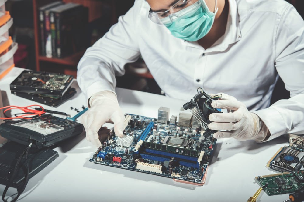 Semiconductor-and-IT-Hardware